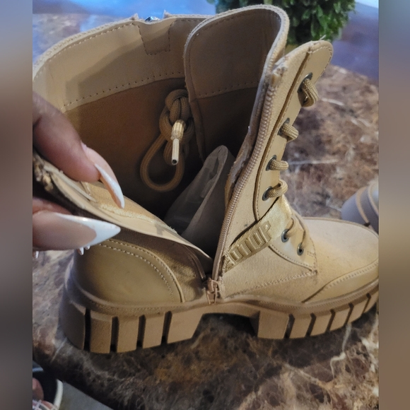 Beige High-Top Sneakers - Picture 5 of 8